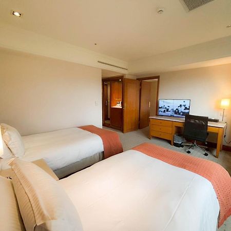 Hione Holiday Hotel Taipei Extérieur photo