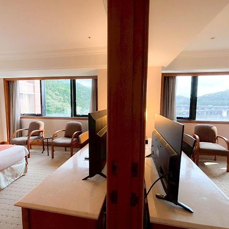 Hione Holiday Hotel Taipei Extérieur photo