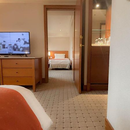 Hione Holiday Hotel Taipei Extérieur photo