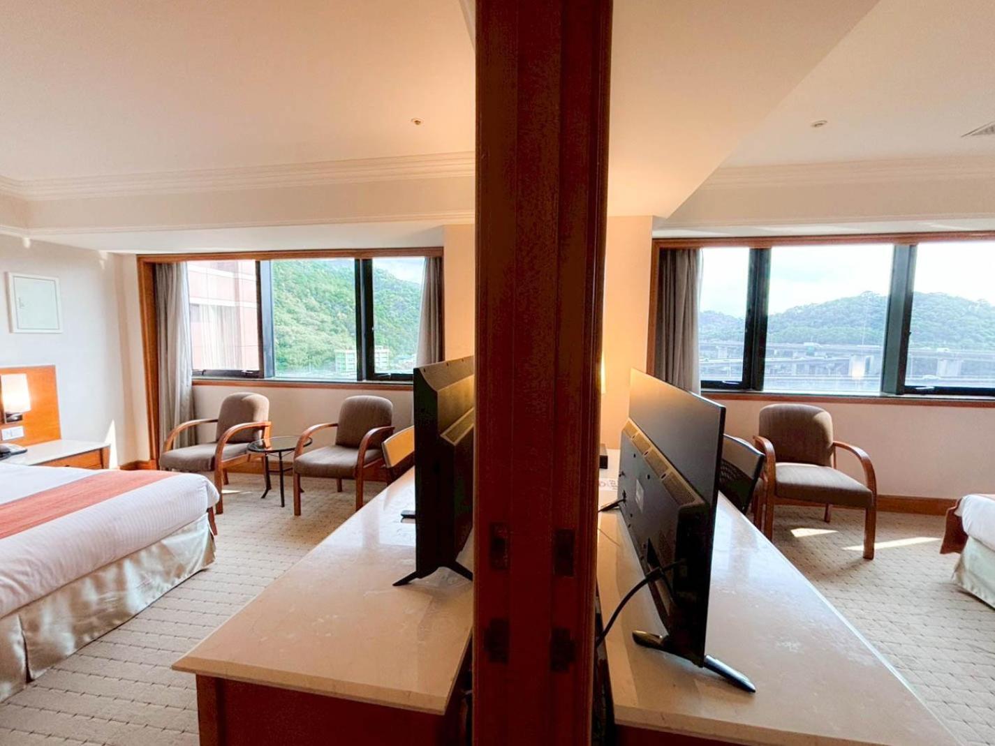 Hione Holiday Hotel Taipei Extérieur photo