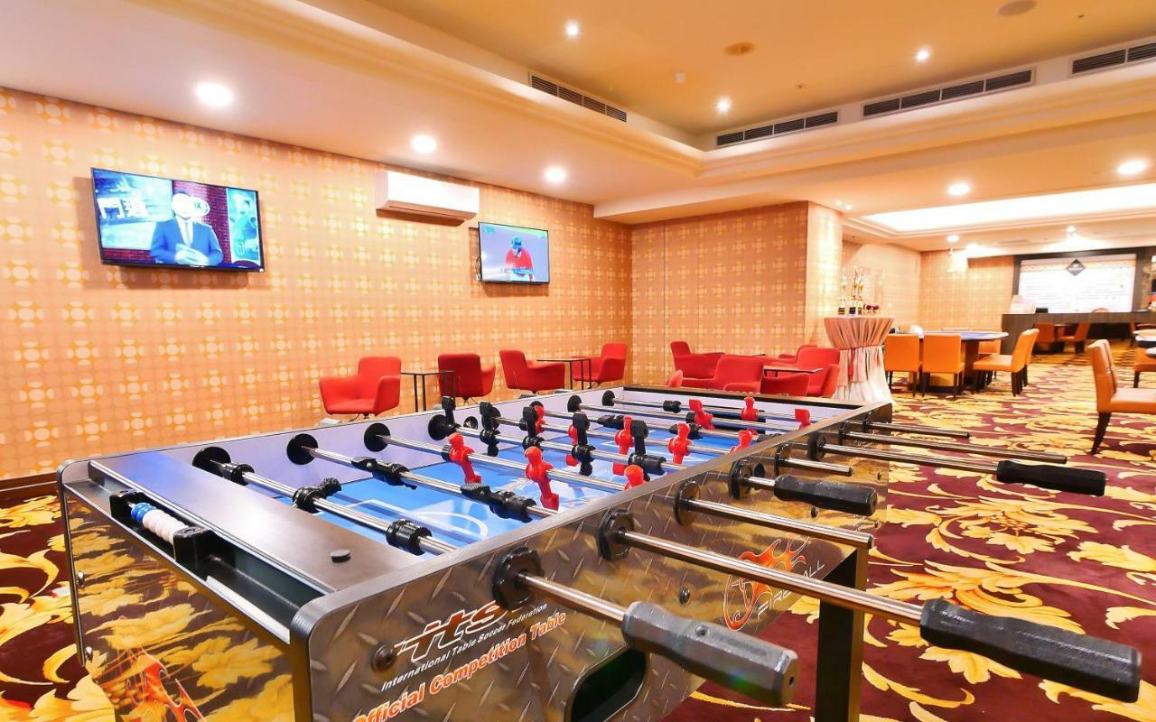 Hione Holiday Hotel Taipei Extérieur photo