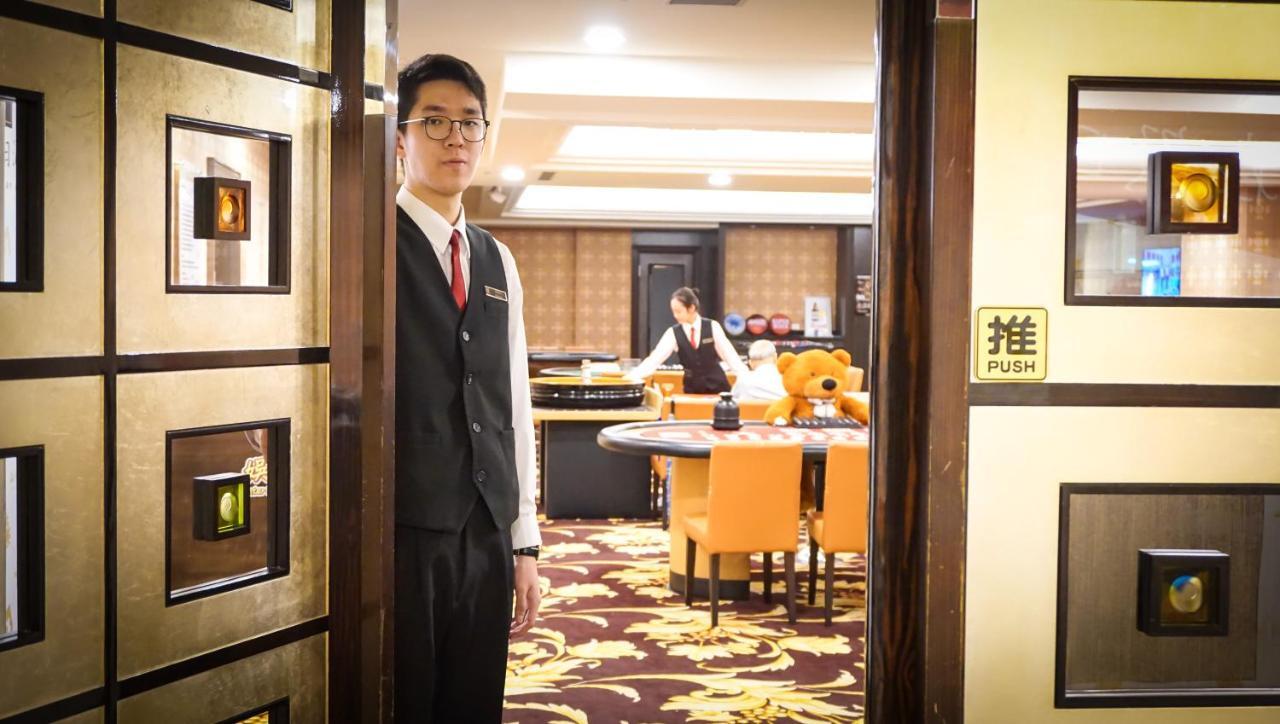 Hione Holiday Hotel Taipei Extérieur photo